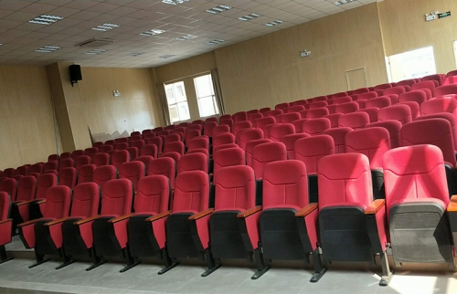 学校礼堂LUTUBE在线观看入口